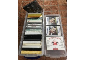 REALLY USEFUL Contenitore antiurto può contenere: 25 Cofanetti Musicassette - 36 CD, 20 DVD